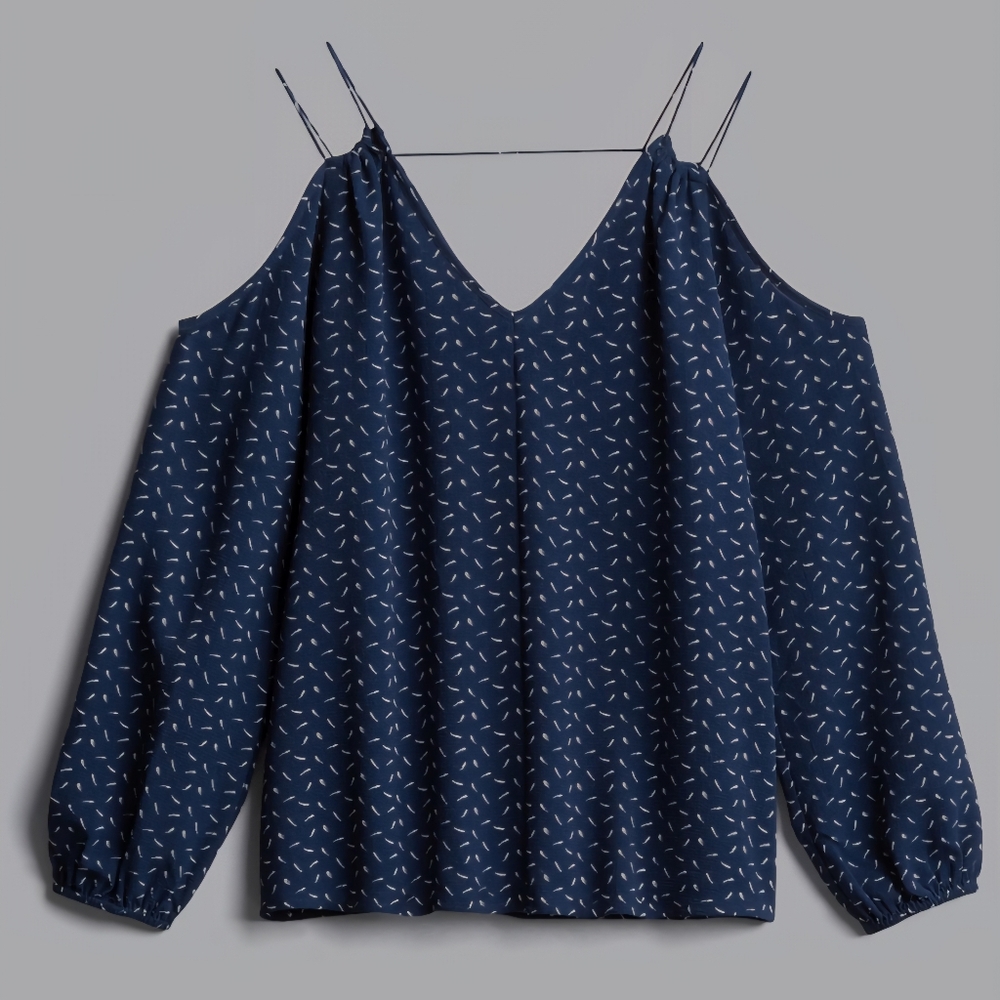 Crescent Bariel Cold Shoulder Graphic Blouse – Size Medium